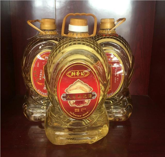 白酒为啥不用塑料瓶装？对酒的品质与口感是否有影响？