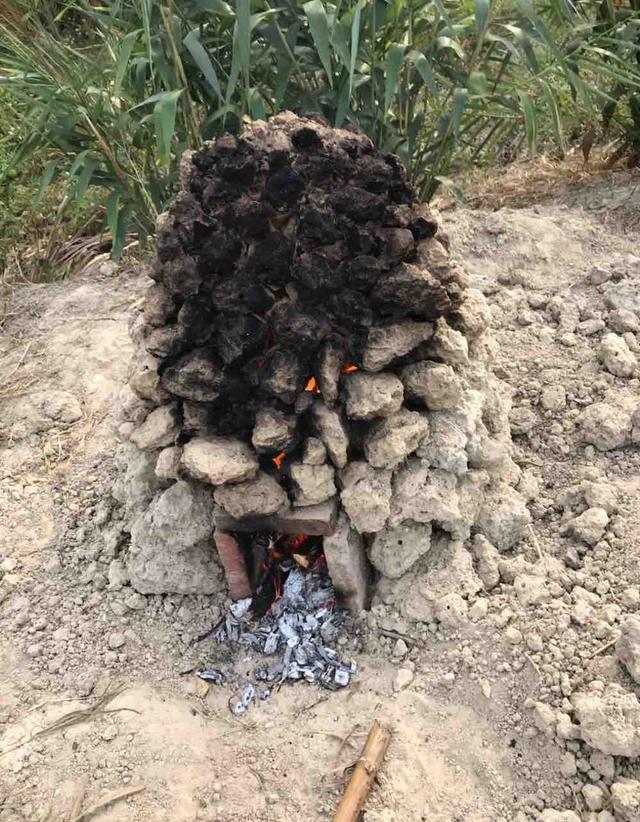 我们农村小时候用泥土窑鸡怎么窑才是最好吃的？