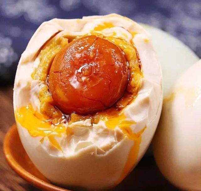 腌制咸鸭蛋的最佳方法？