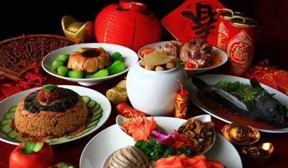 你家年夜饭几点吃？