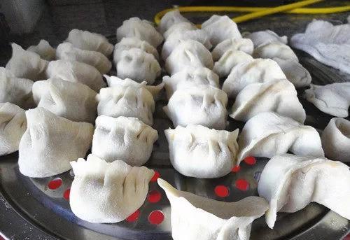 怎样调制猪肉萝卜饺子馅会比较好吃？