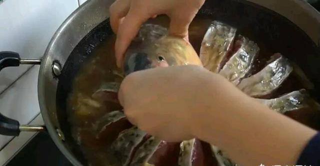 香辣鲤鱼怎么做才好吃？