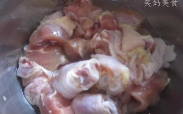 杏鲍菇烧鸡的做法是怎样的？