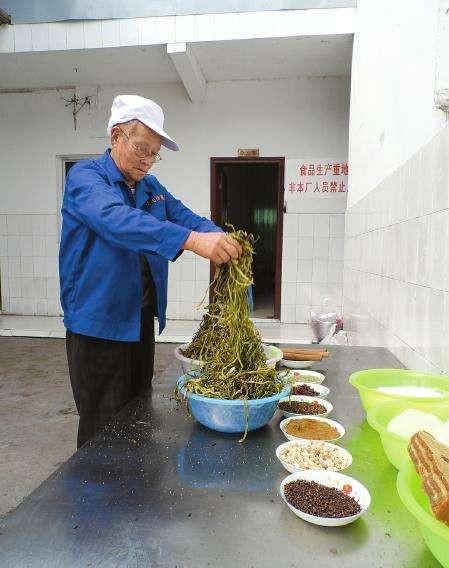 四川芽菜是怎么腌制的？