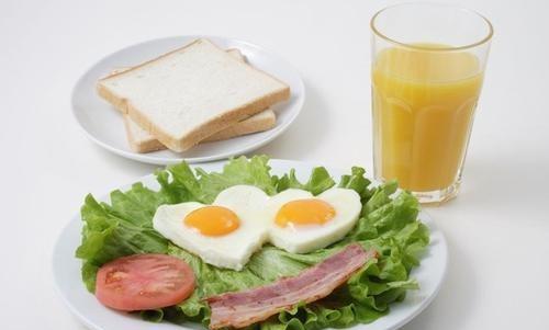 一日三餐改成两餐，是有害还是有益健康？