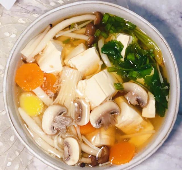 豆腐蘑菇汤怎么做？