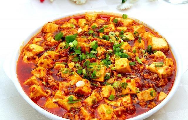 在我们四川有一道特色美食麻婆豆腐，如何做到滑嫩入味不易碎？