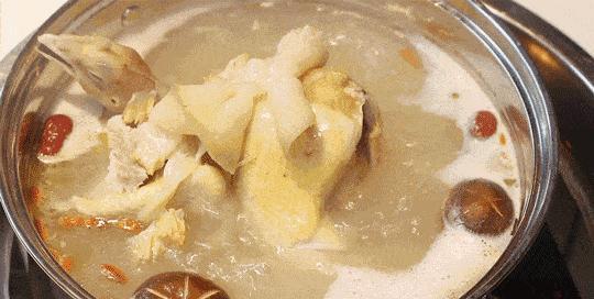 炖鸡肉最忌放什么?怎么做好吃?
