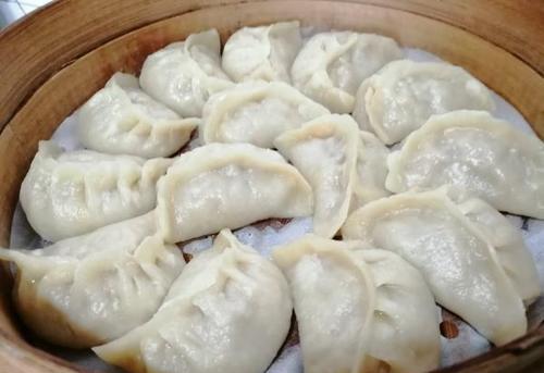 蒸饺用全烫面还是半烫好？