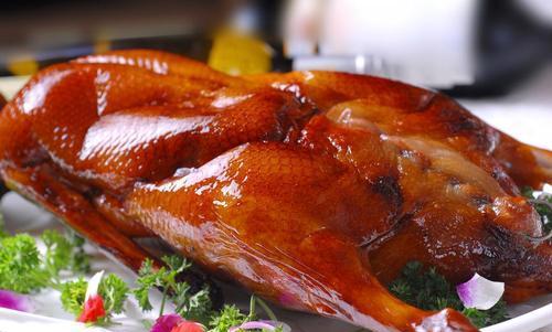 如果用一道菜肴来代表中国美食，你们会选择什么菜肴？原因是什么？
