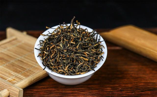 普洱茶是属于黑茶还是红茶？