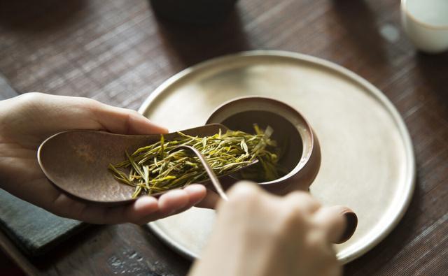 同一款茶，为什么茶店老板泡出一千块的滋味，而我只能泡出一百块的效果？