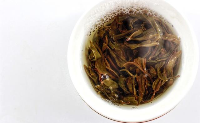 喝普洱茶是生普好，还是熟普好？