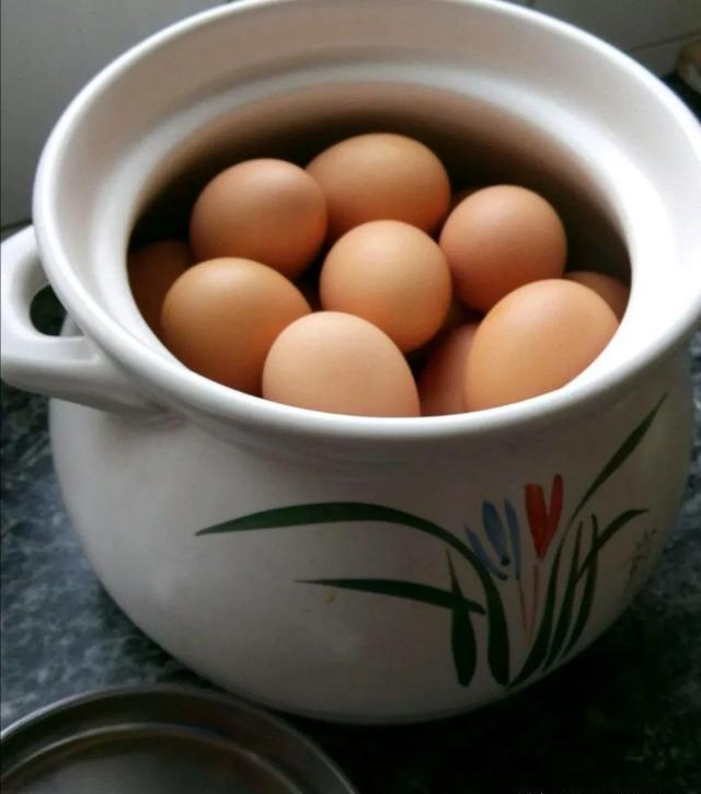 如何腌鸡蛋出油还好吃？