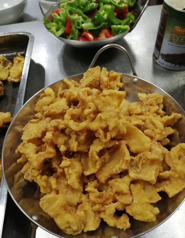 炸酥肉要放些啥调料？