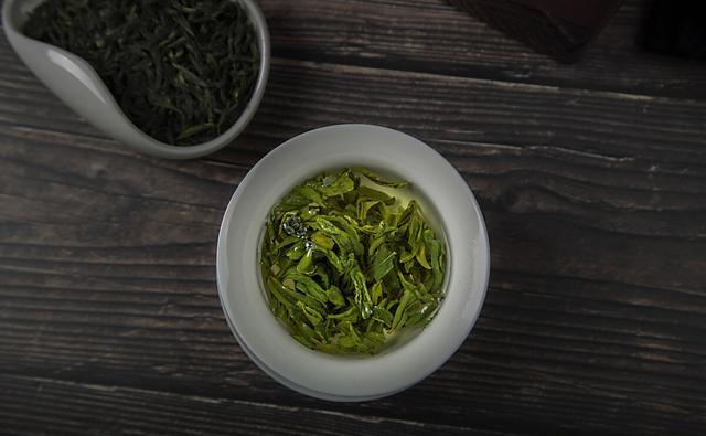 肠胃不好，平时该怎么喝茶？绿茶不能喝吗？