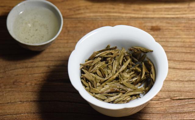 怎样区分过期茶，农残茶，台地茶？