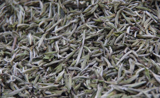 2000元一斤的茶叶和20元一斤的茶叶所含的物质有什么区别吗？