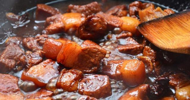 红烧肉最基本做法是什么？