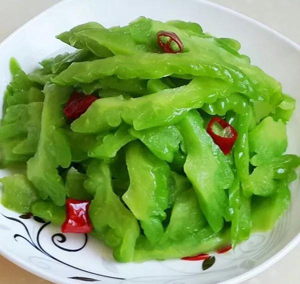 你吃过哪些特好看但巨难吃的菜？