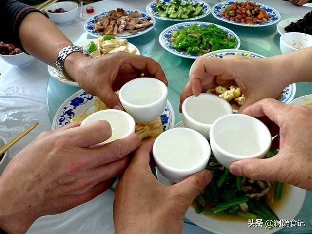 喝酒太多“断片”了，会伤害大脑吗？