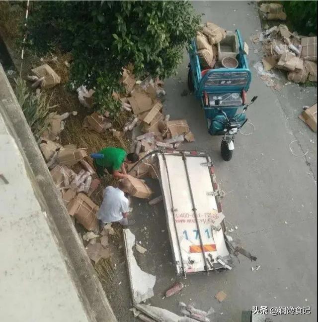 怎么看江苏盐城交通事故10吨猪肉被村民哄抢剩下3吨？